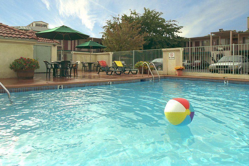 University Inn Chico Εξωτερικό φωτογραφία